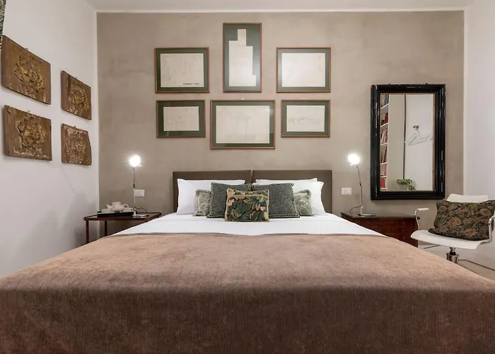 Luxurious Of The Antiquarian At Spanish Steps Appartement