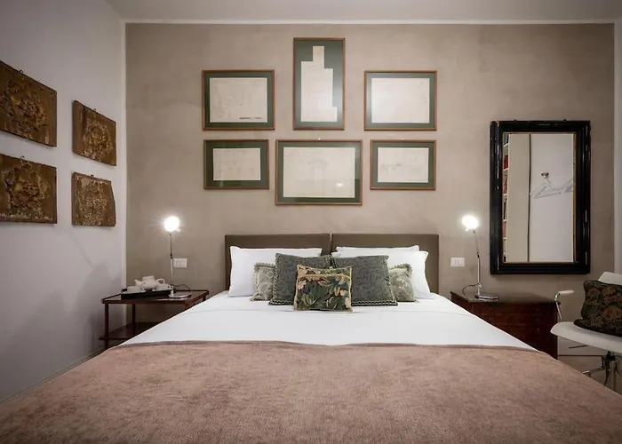 Luxurious Of The Antiquarian At Spanish Steps Appartement