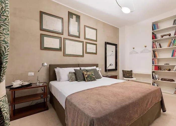 Luxurious Of The Antiquarian At Spanish Steps Appartement
